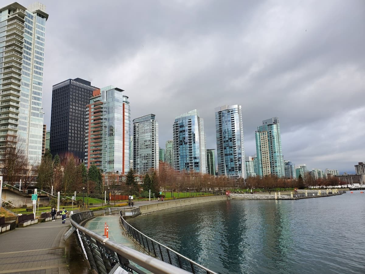 Solo traveler exploring Vancouver, Canada safely