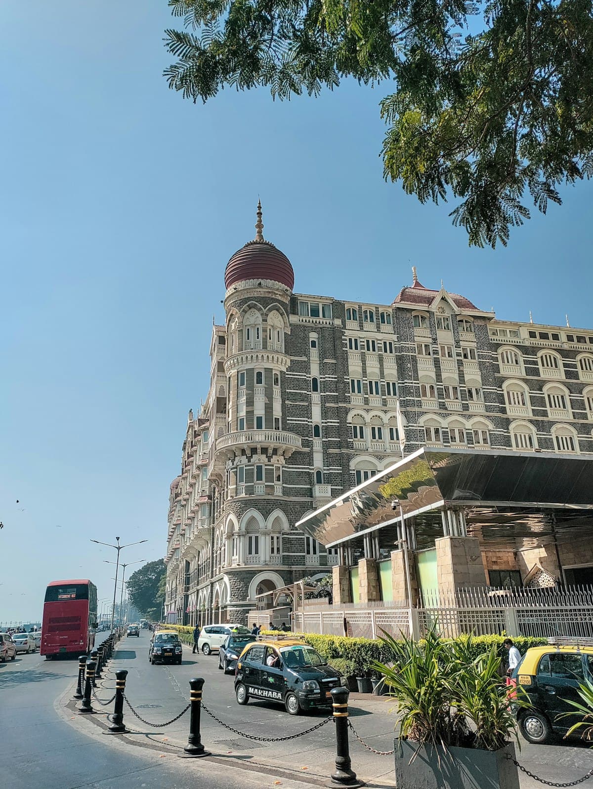 Charming neighborhood street in Mumbai, India — where to stay guide