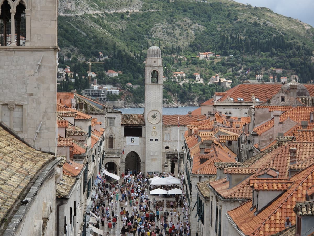 Budget-friendly street scene in Dubrovnik, Croatia
